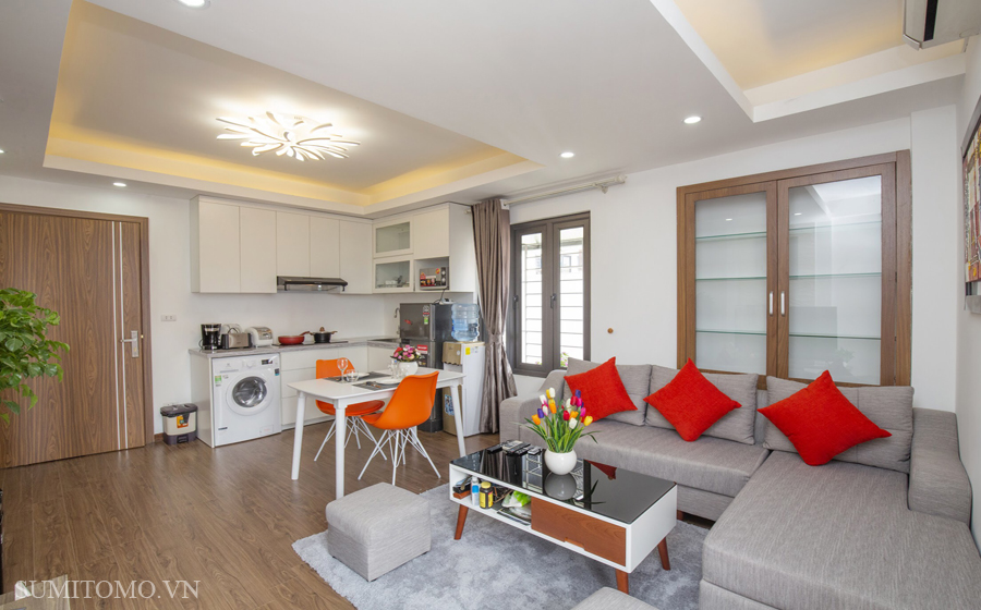Tòa nhà sumitomo cho thuê căn hộ dịch vụ 1 ngủ 70m2 có ban công rộng tại Linh Lang, Đào Tấn gần Lotte. 0909632368